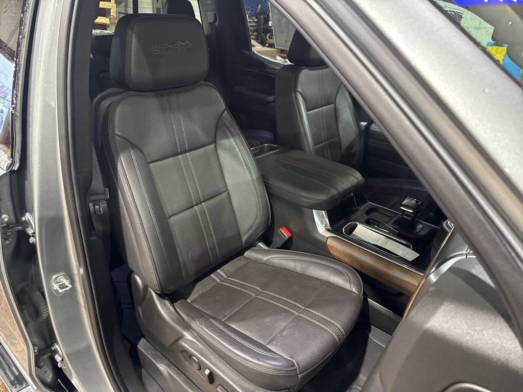 Used 2023 Chevrolet Silverado 1500 High Country w/ LPO, Dark Essentials Package image 42