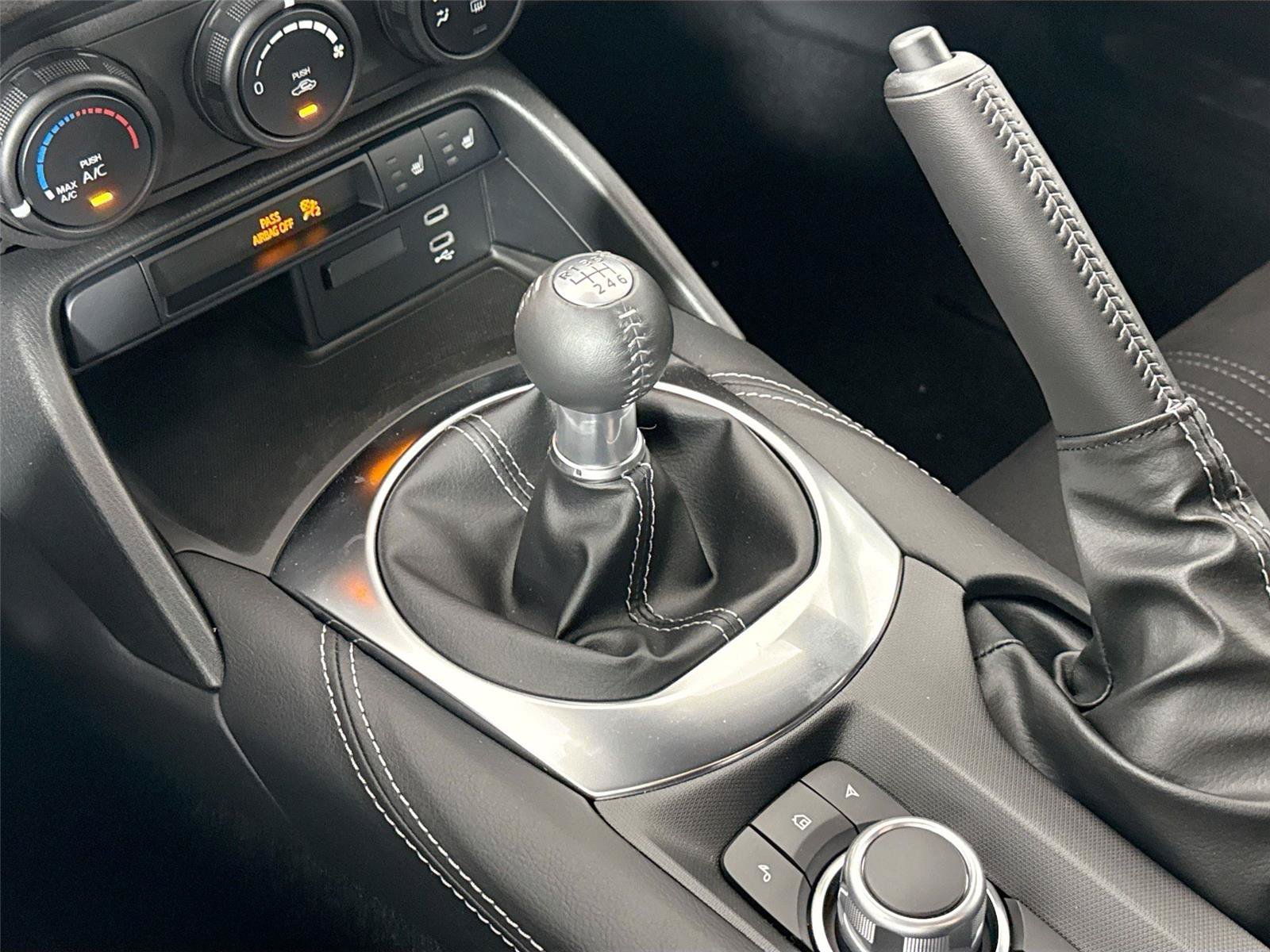 New 2026 MAZDA MX-5 Miata Club w/ Interior Package RWD image 26
