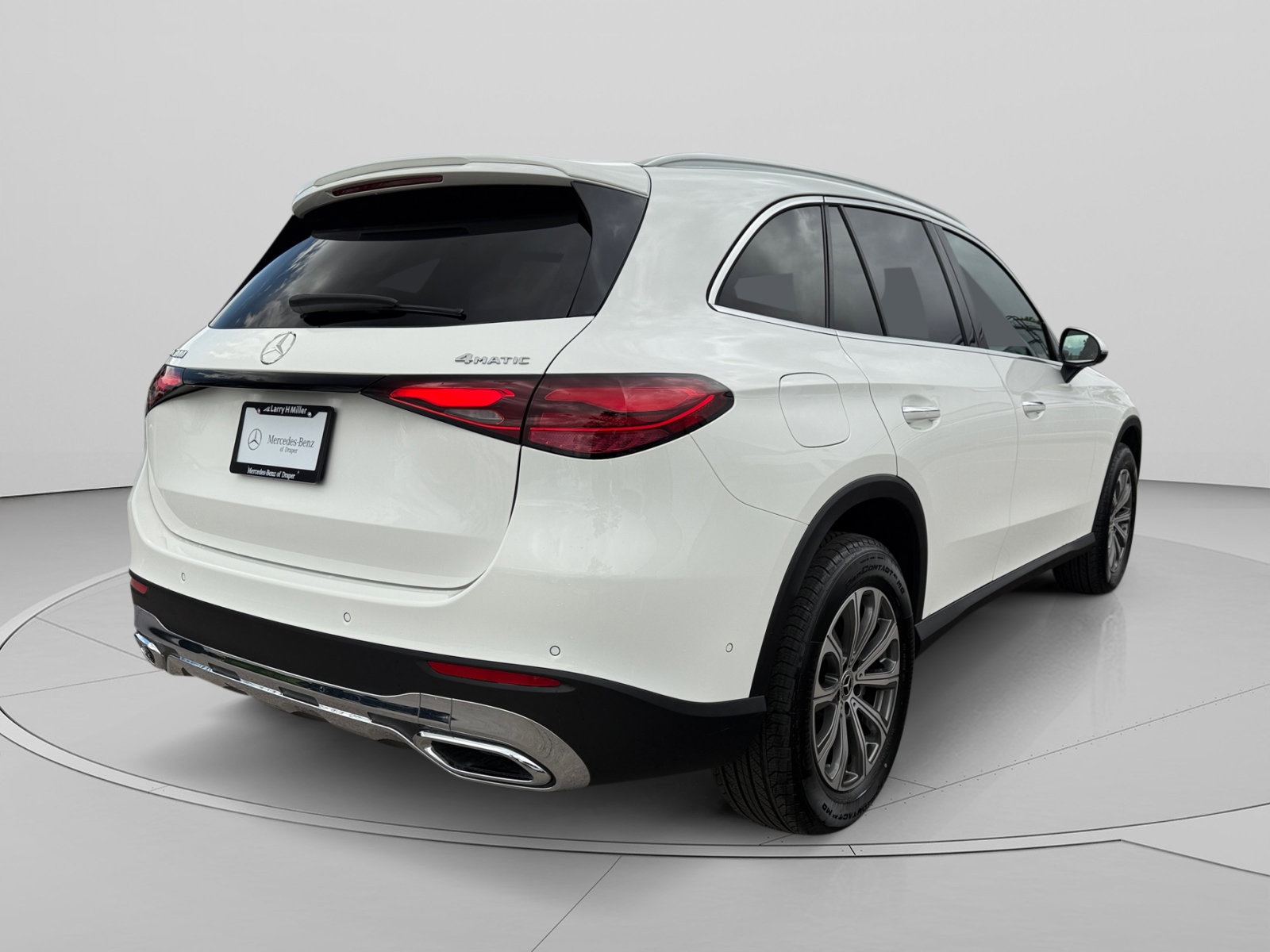 Used 2026 Mercedes-Benz GLC 300 4MATIC image 5