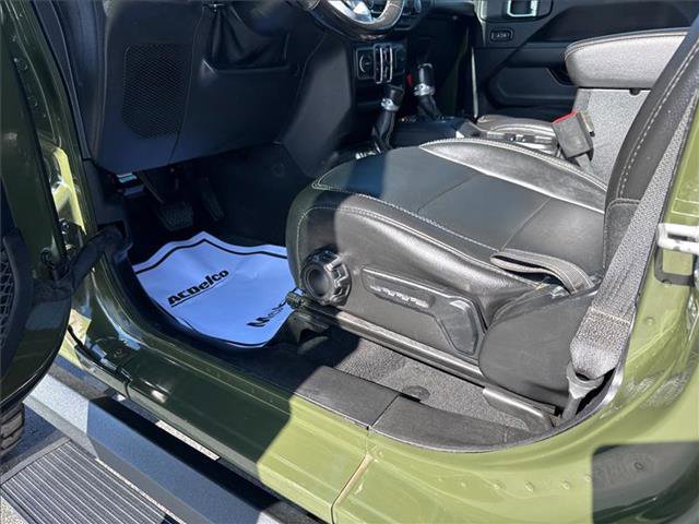 Used 2021 Jeep Gladiator Overland w/ Popular Equipment Package image 17