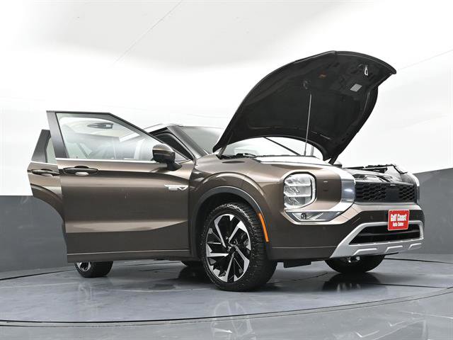 Used 2023 Mitsubishi Outlander SEL AWD/4WD image 47