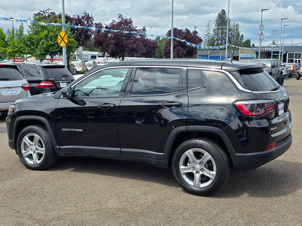 Used 2024 Jeep Compass Sport AWD/4WD image 27