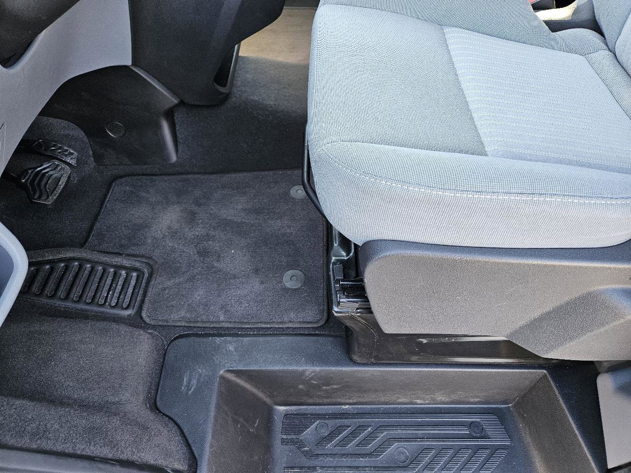 Used 2016 Ford Transit 350 XLT image 14