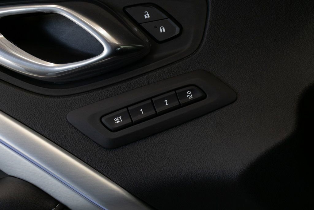 Used 2017 Chevrolet Camaro LT image 16