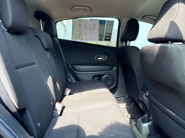 Used 2018 Honda HR-V LX image 14