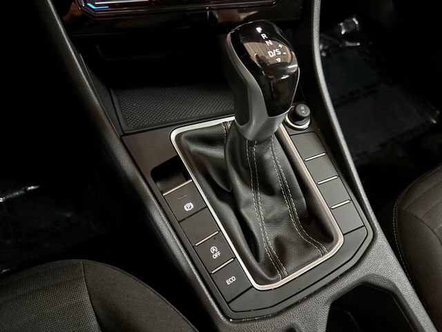 Certified 2025 Volkswagen Jetta S FWD image 21