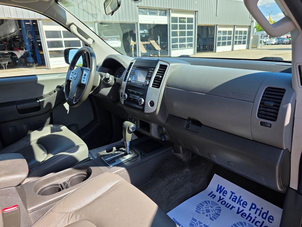 Used 2015 Nissan Xterra S AWD/4WD image 30