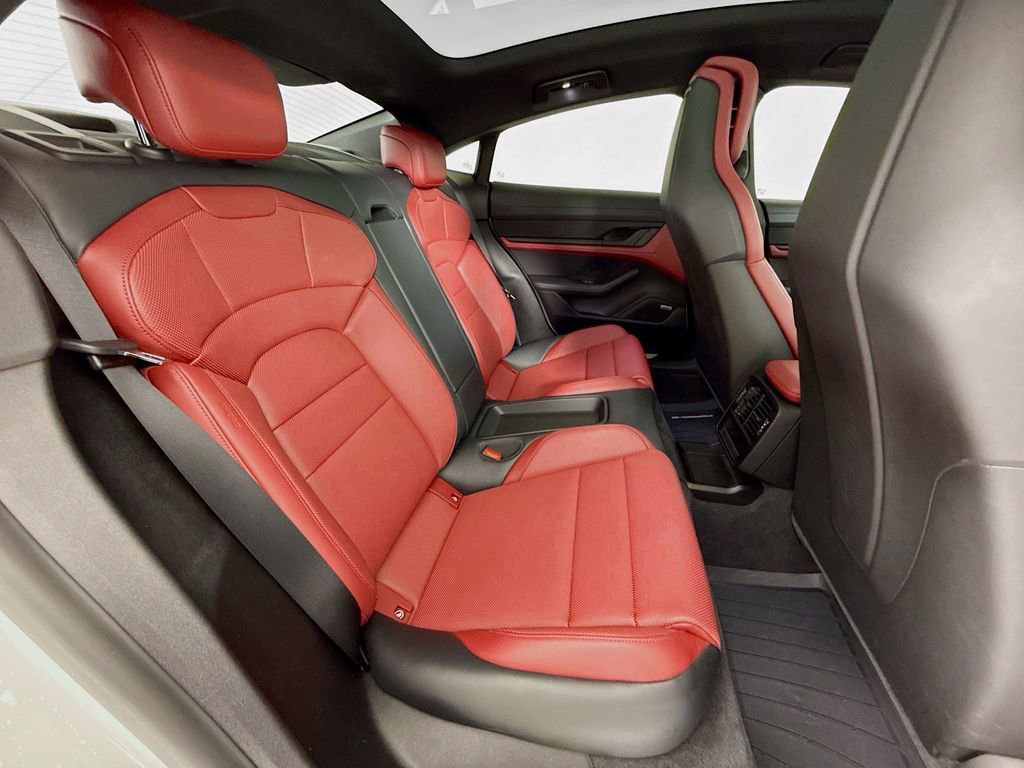 Certified 2024 Porsche Taycan 4S image 31