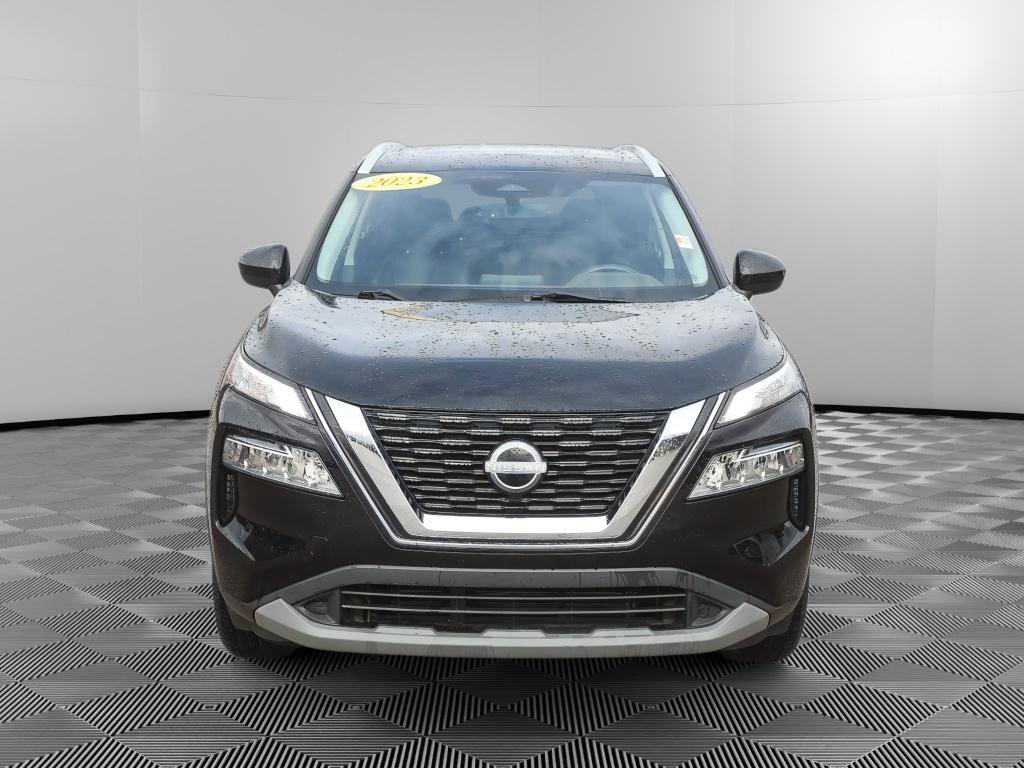 Used 2023 Nissan Rogue SV w/ SV Premium B Package image 11