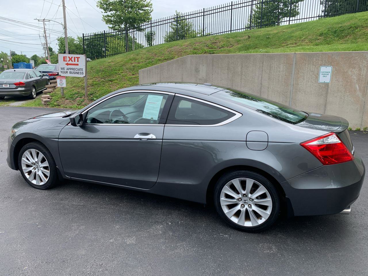 Used 2010 Honda Accord EX-L image 3