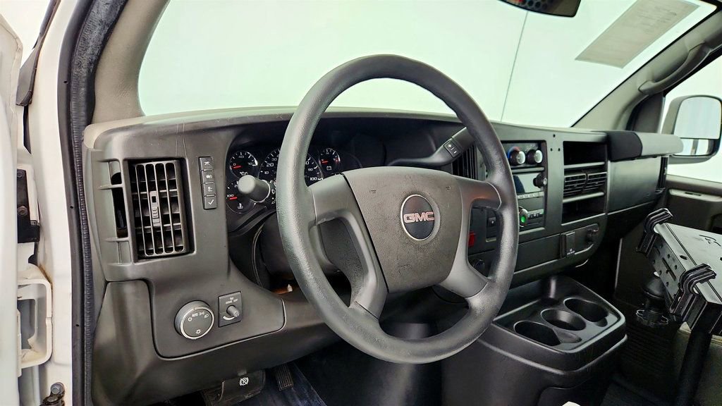Used 2015 GMC Savana 2500 RWD image 11