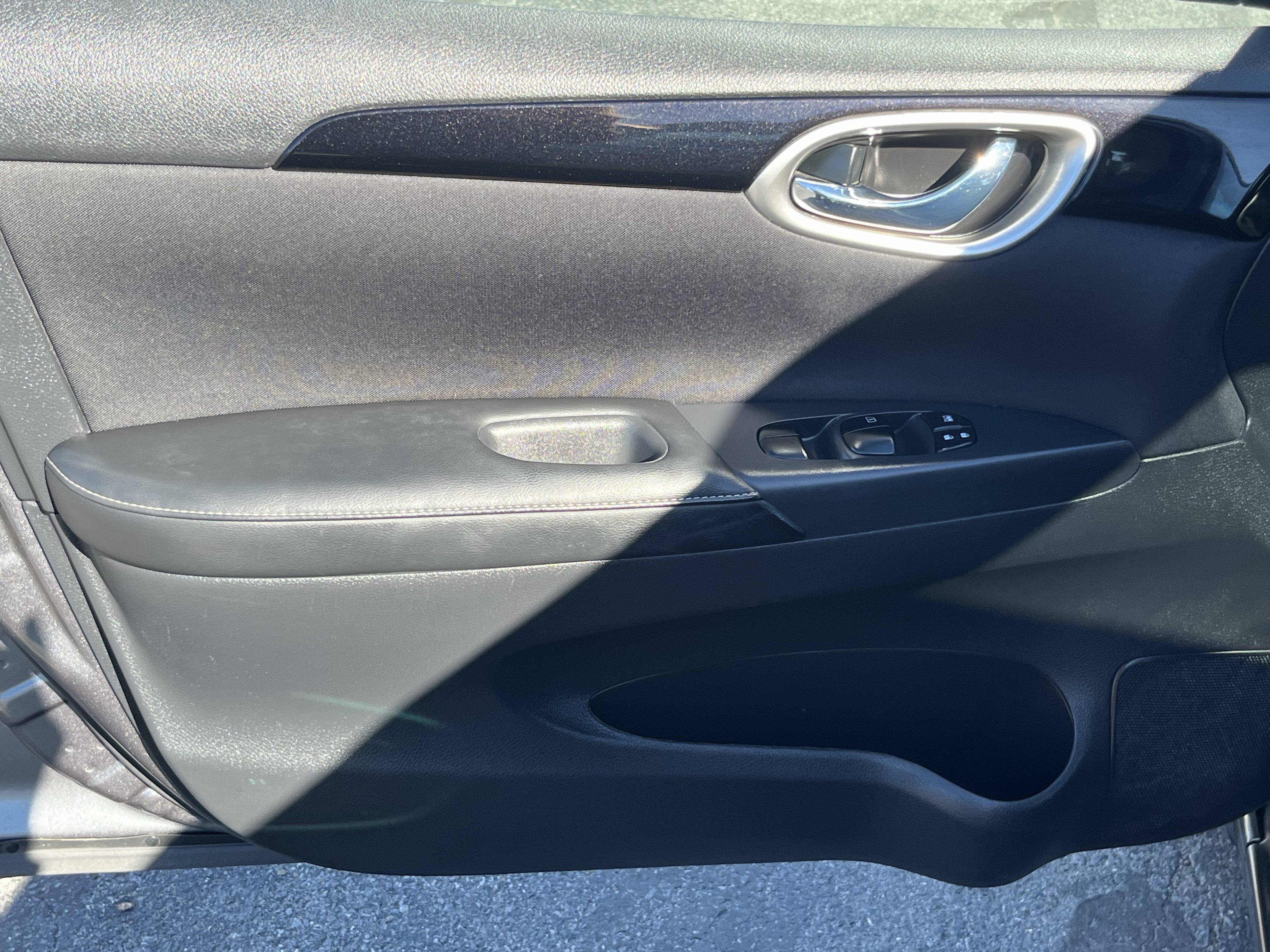 Used 2017 Nissan Sentra SV w/ Style Package FWD image 19