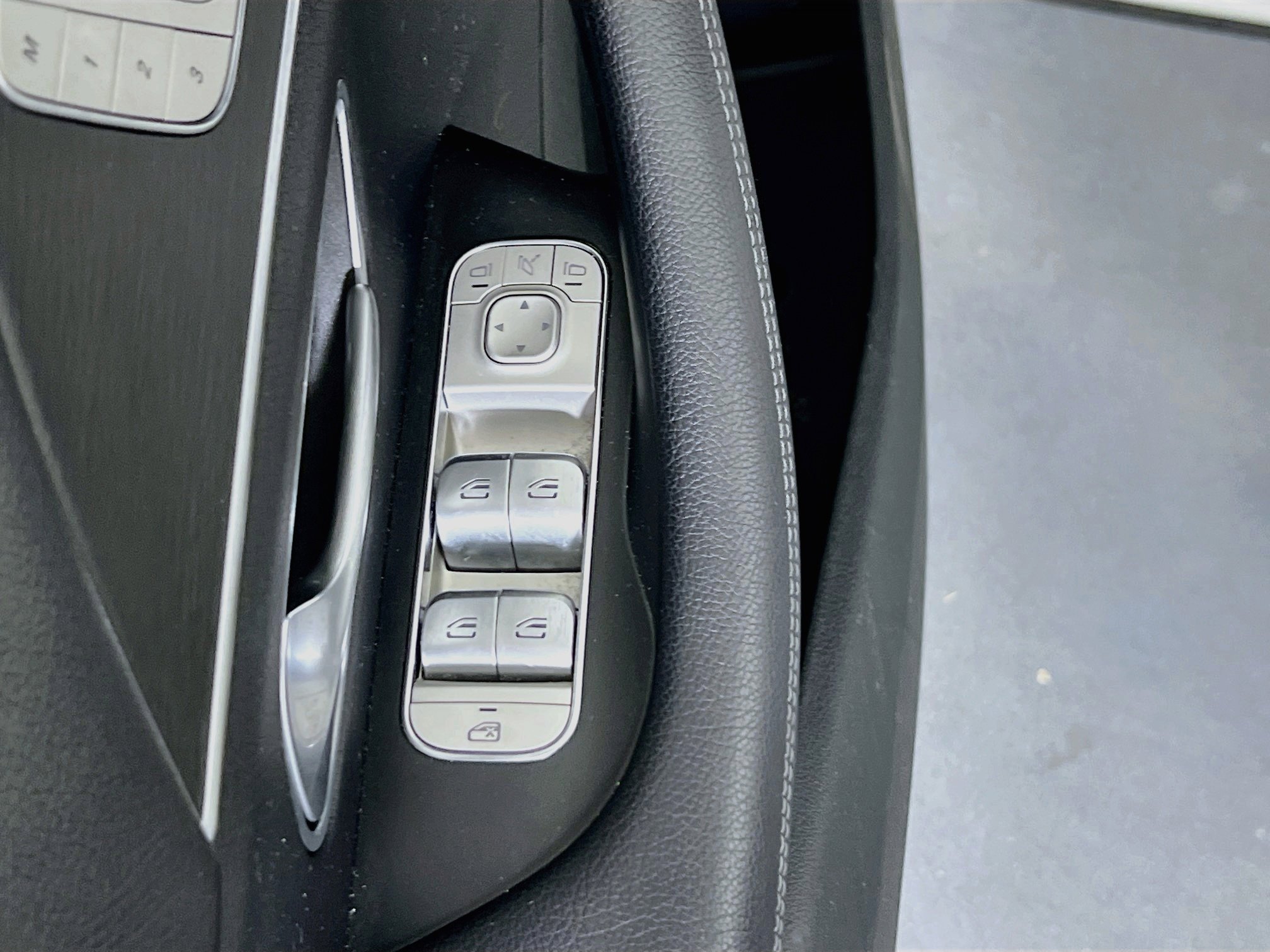 Used 2022 Mercedes-Benz GLE 350 4MATIC image 18