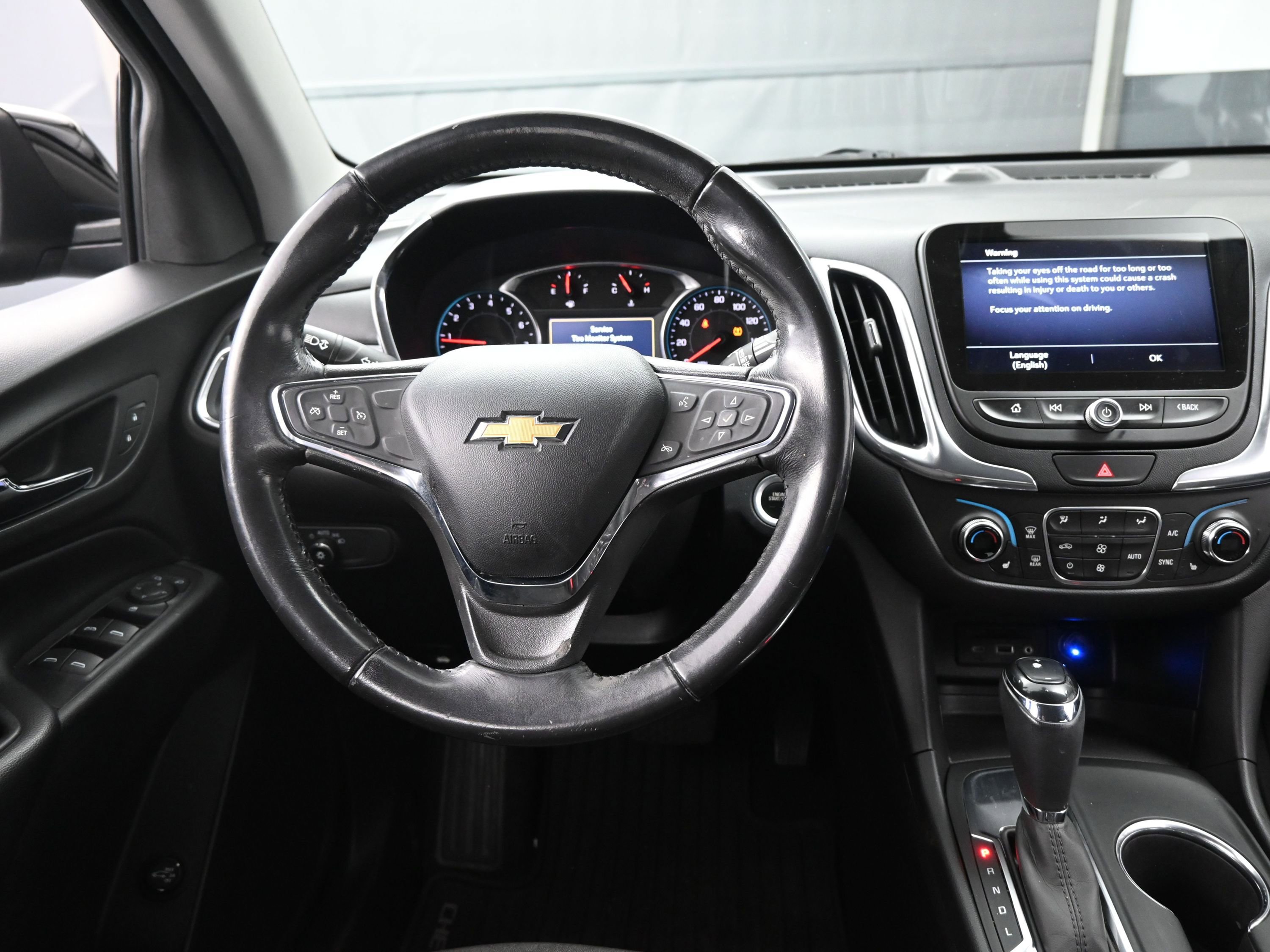 Used 2019 Chevrolet Equinox LT w/ Sun & Navigation Package image 13