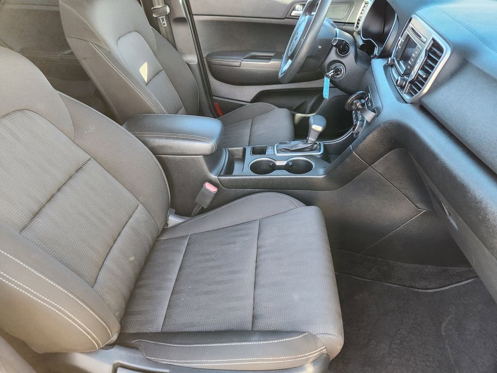 Used 2017 Kia Sportage LX image 13
