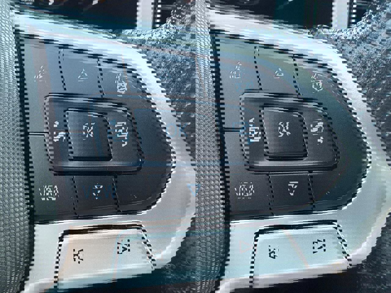 Used 2022 Volkswagen Atlas Cross Sport SEL Premium R-Line image 14