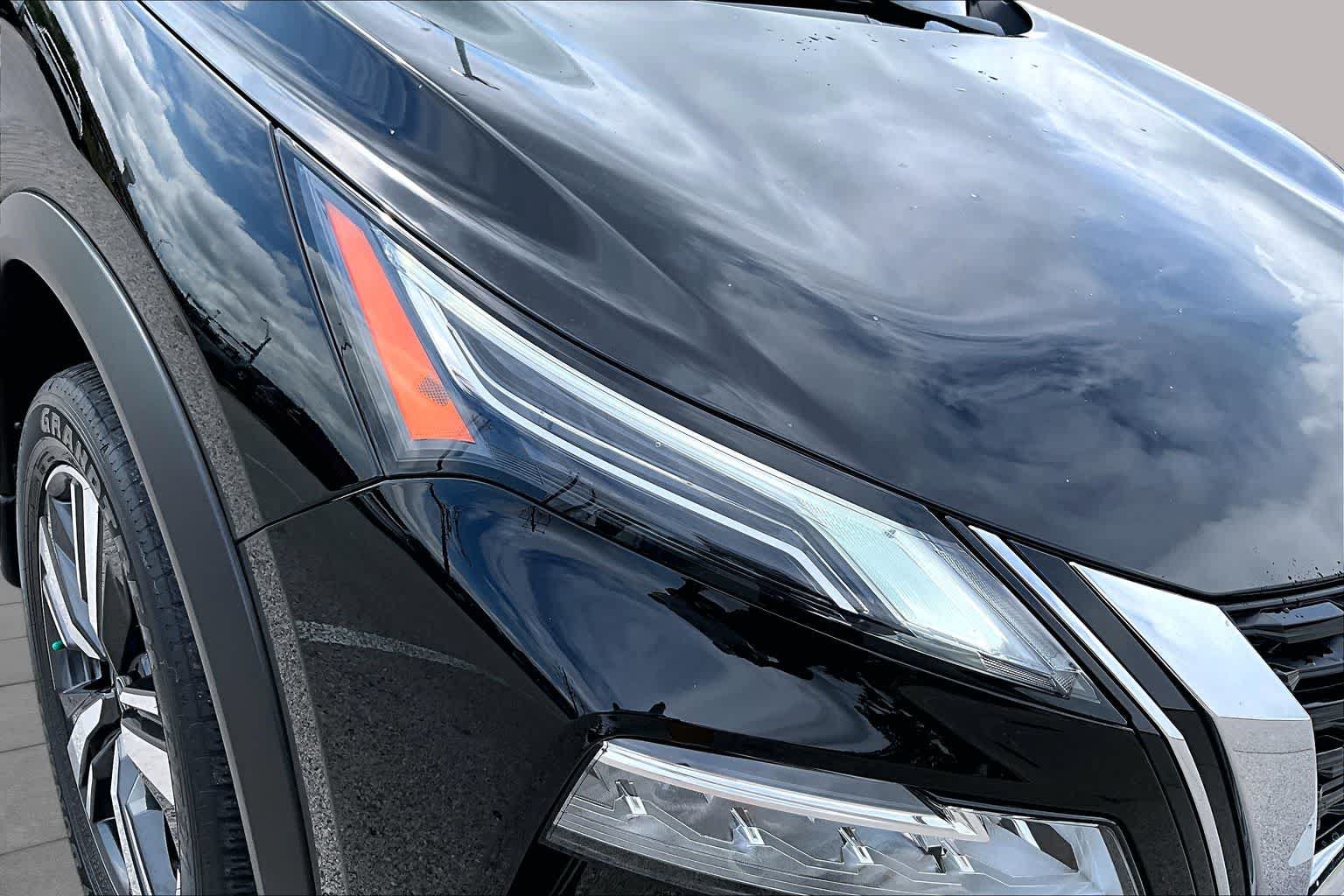 Used 2023 Nissan Rogue Platinum FWD image 28