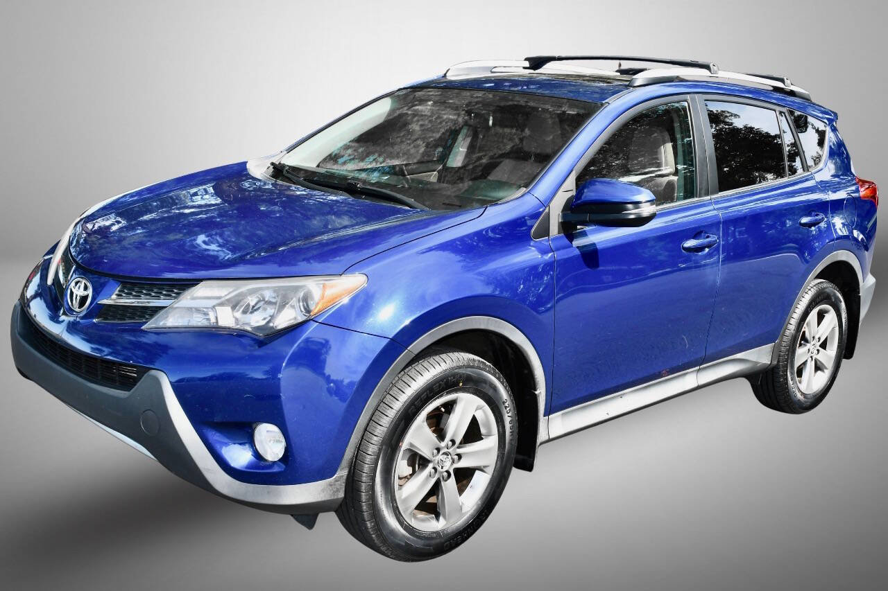 Used 2015 Toyota RAV4 XLE AWD/4WD image 3