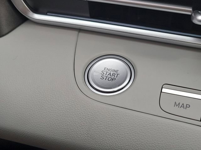 New 2026 Hyundai Elantra Limited image 8