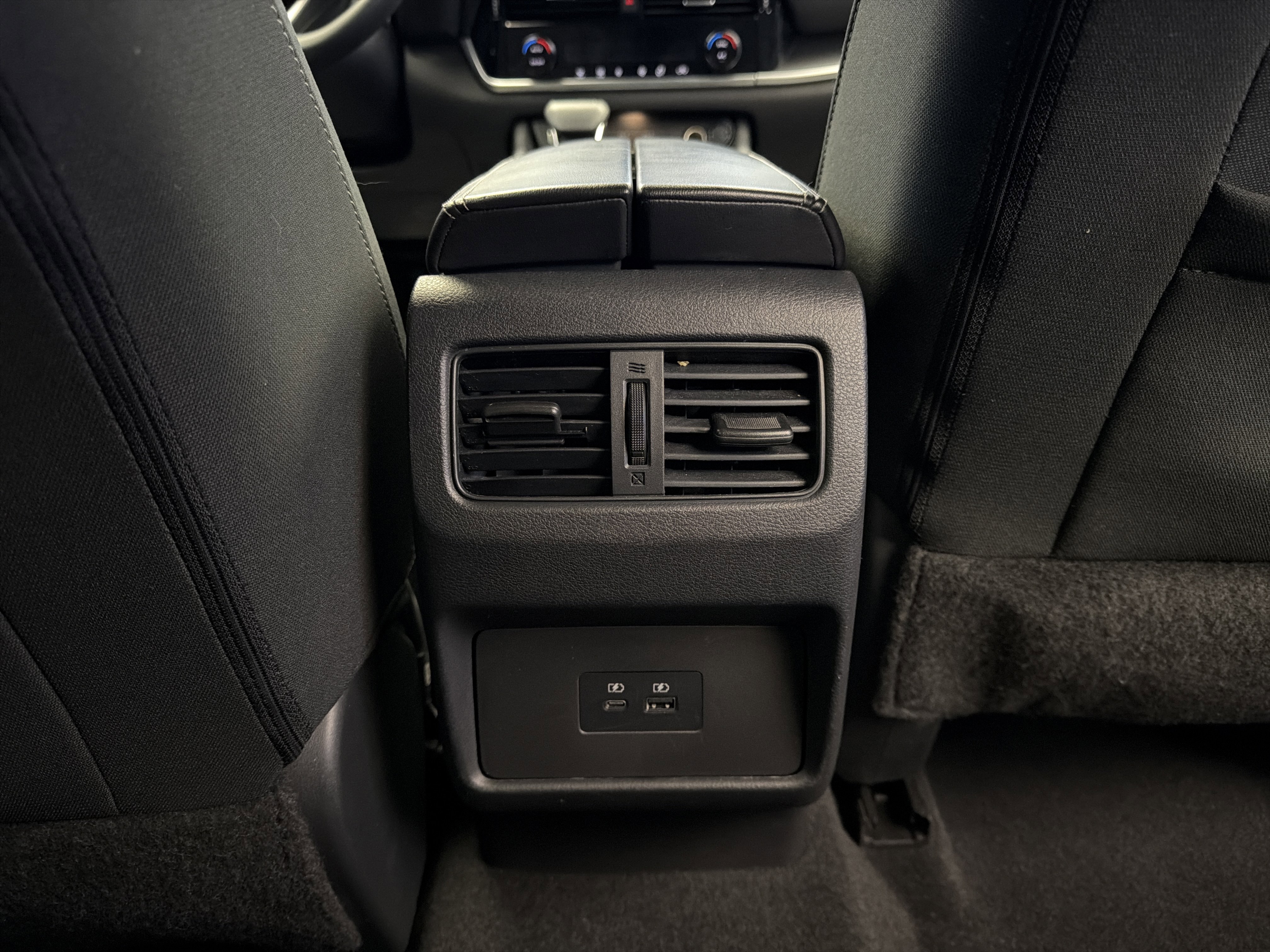 Used 2022 Nissan Rogue SV image 26