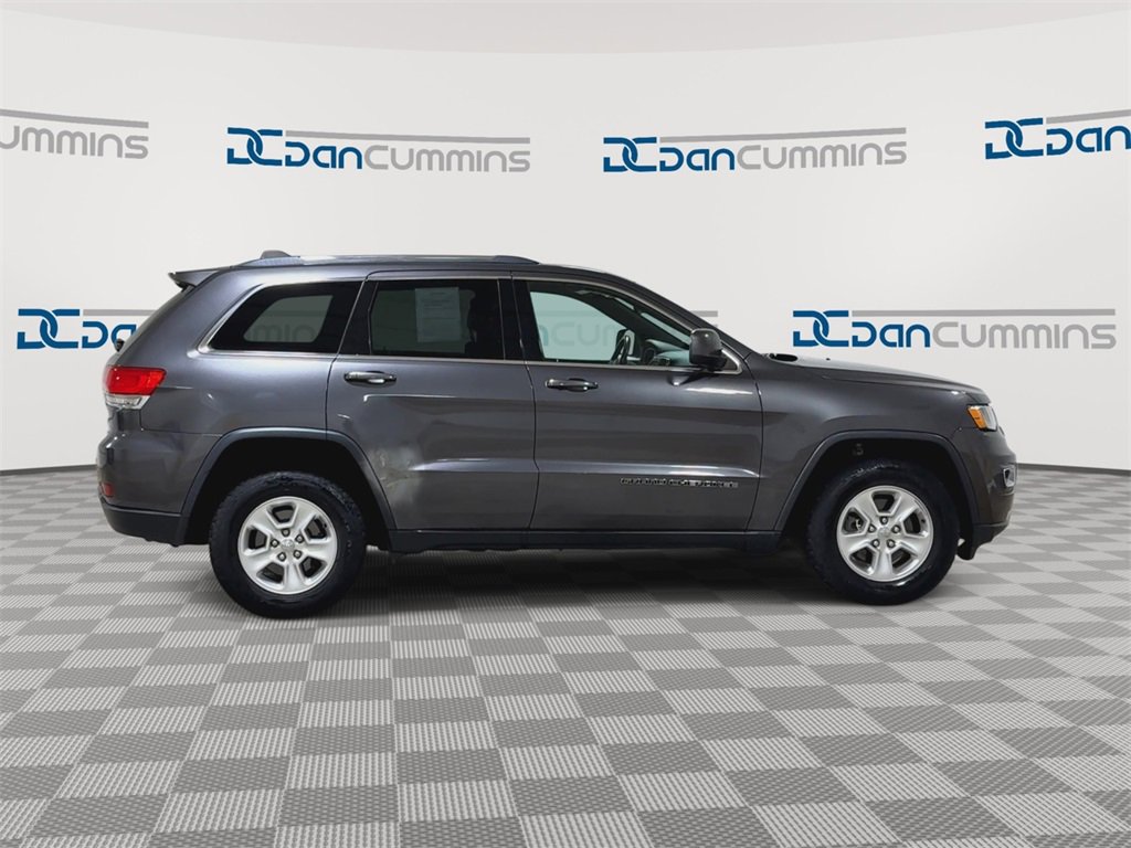 Used 2017 Jeep Grand Cherokee Laredo w/ Quick Order Package 23E image 9