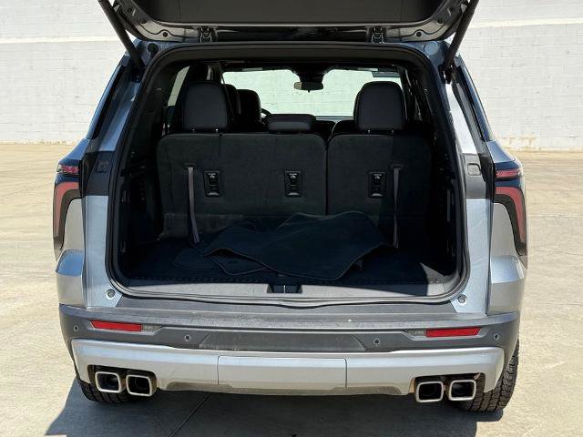 Used 2025 Chevrolet Traverse Z71 AWD/4WD image 18