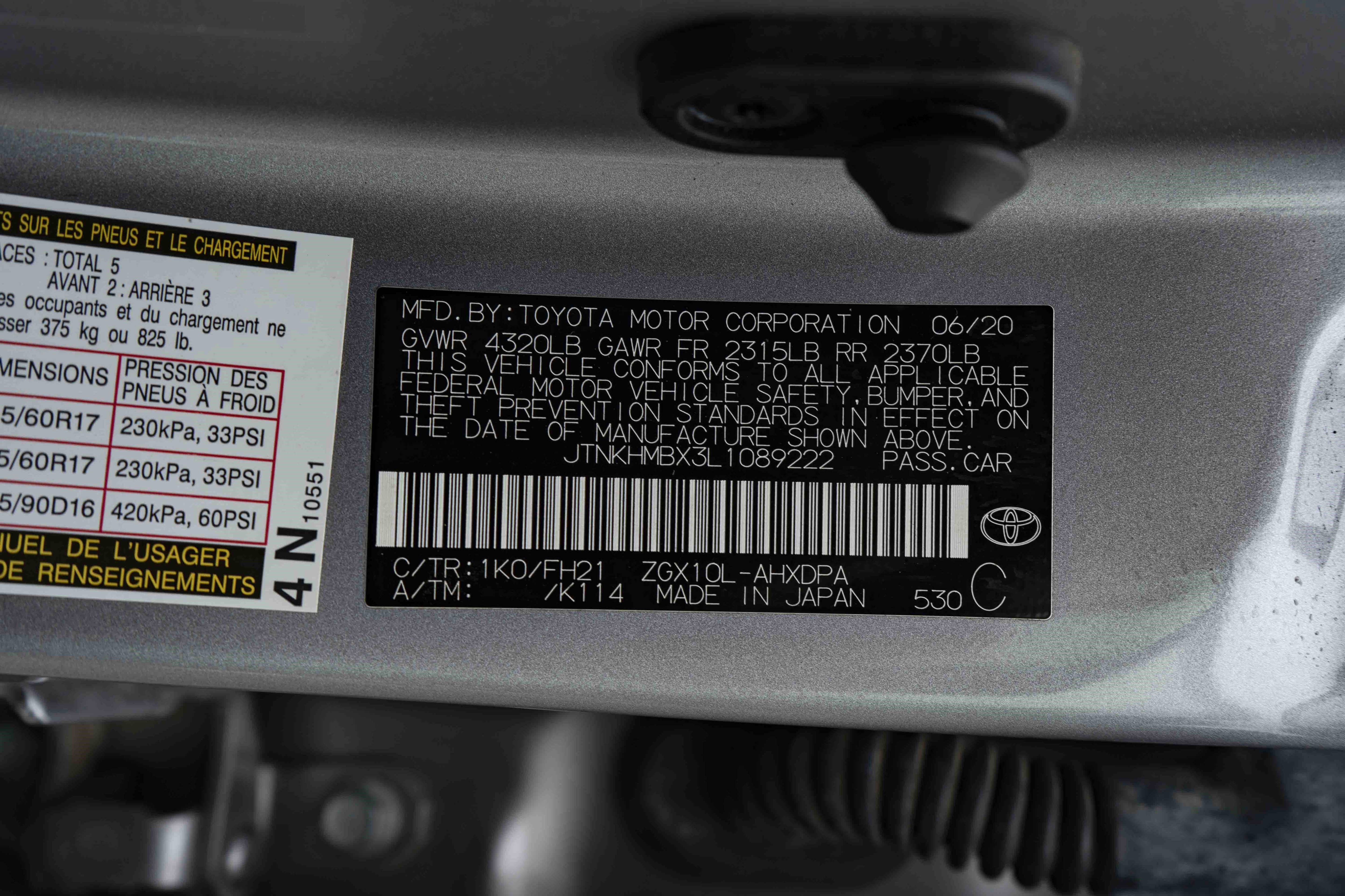 Used 2020 Toyota C-HR LE FWD image 35