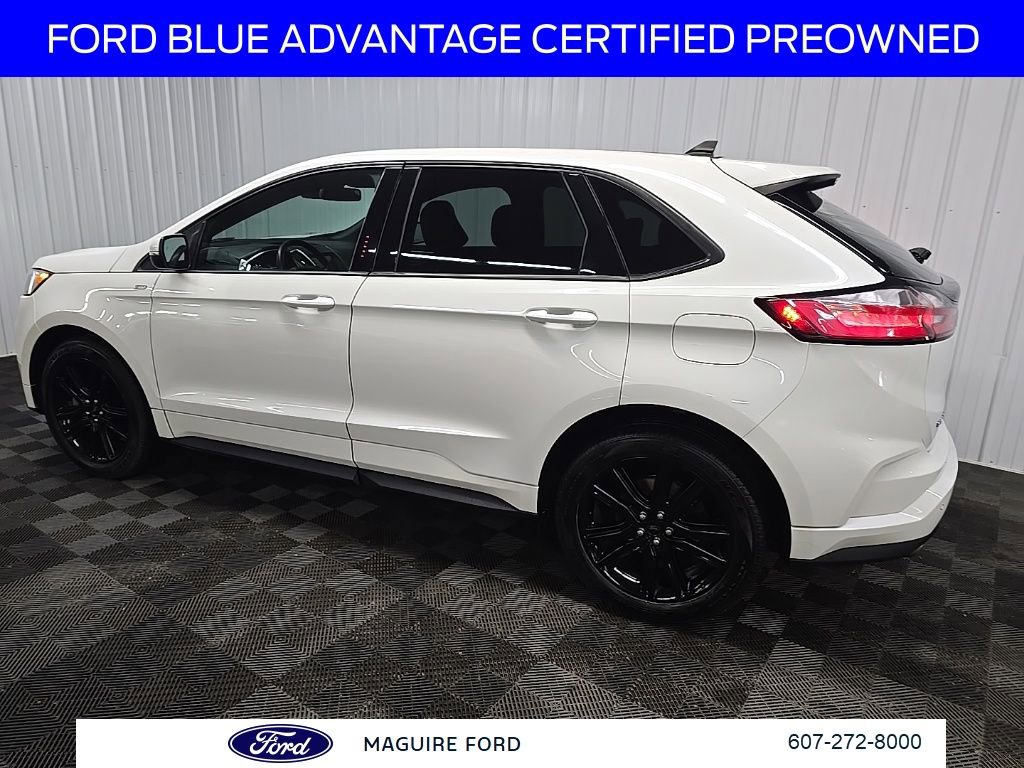 Certified 2020 Ford Edge ST-Line w/ Cold Weather Package image 5
