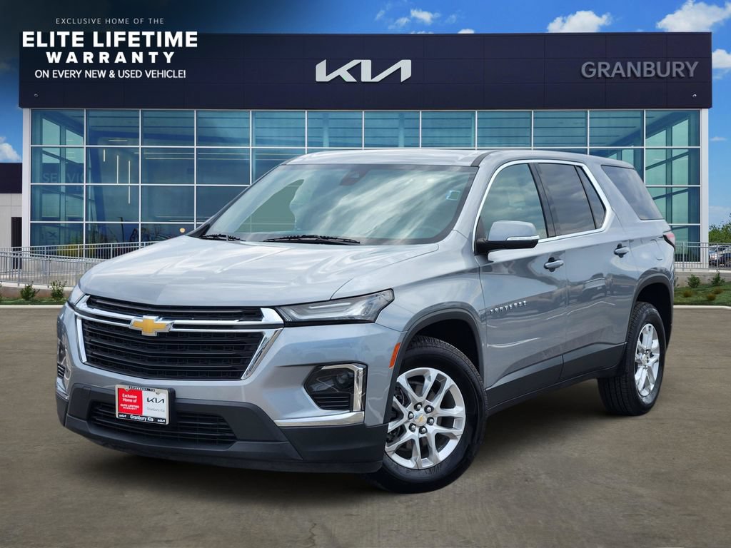 Used 2023 Chevrolet Traverse LS AWD/4WD image 1