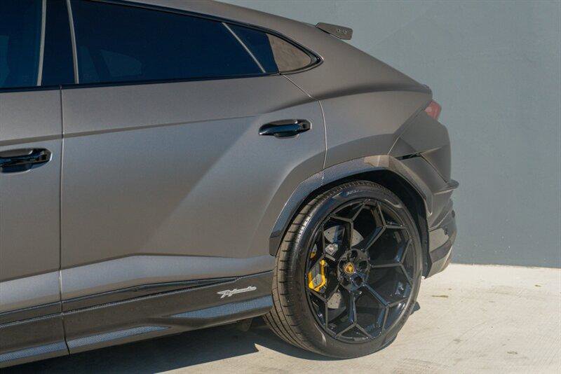 Used 2024 Lamborghini Urus Performante image 23