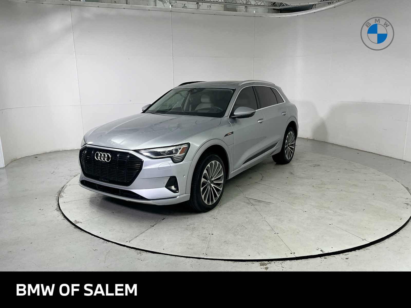 Used 2019 Audi e-tron Prestige image 1