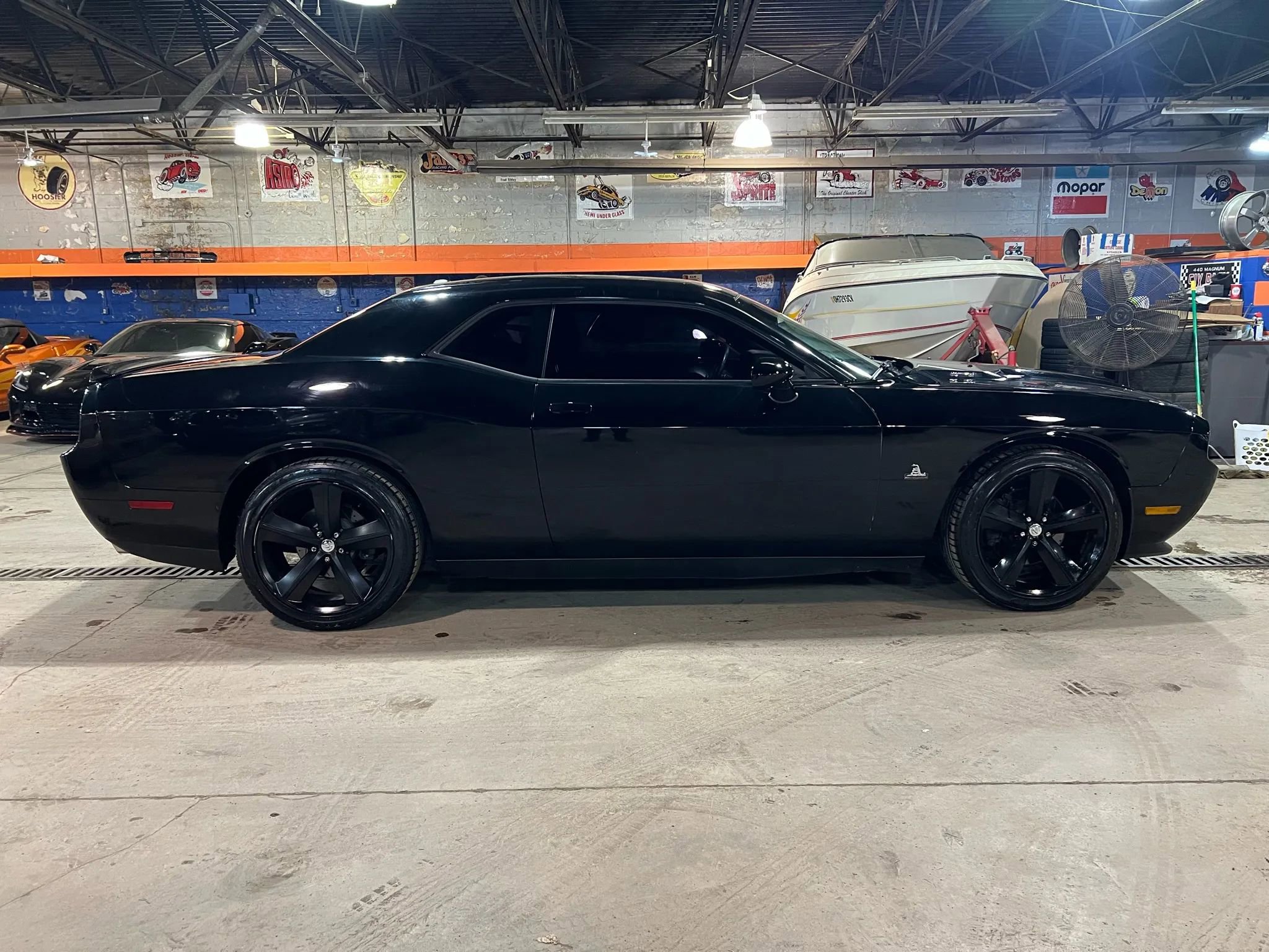 Used 2012 Dodge Challenger R/T image 6