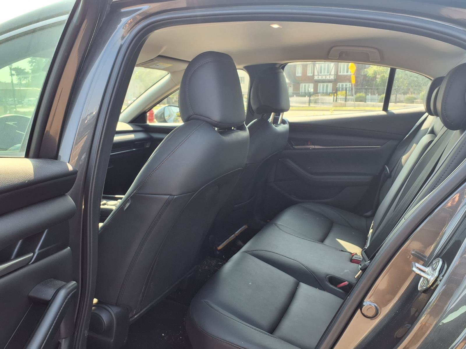 Used 2023 MAZDA MAZDA3 s FWD image 22
