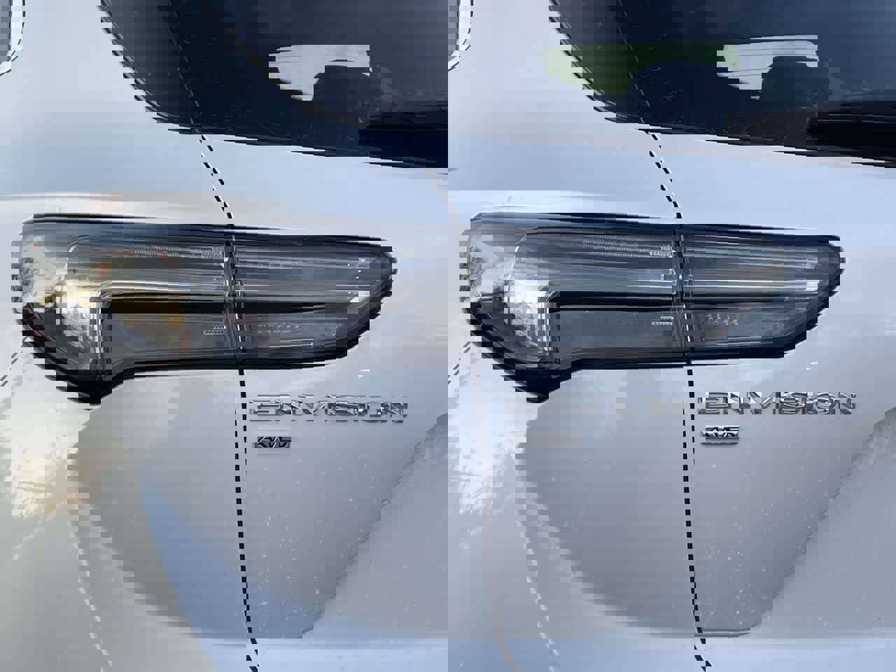 Used 2023 Buick Envision Avenir image 41