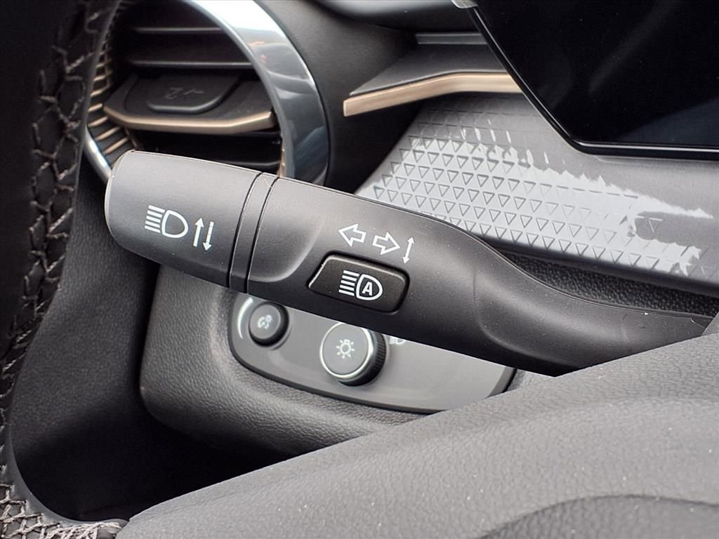 New 2026 Chevrolet Trax ACTIV w/ Sunroof Package image 17