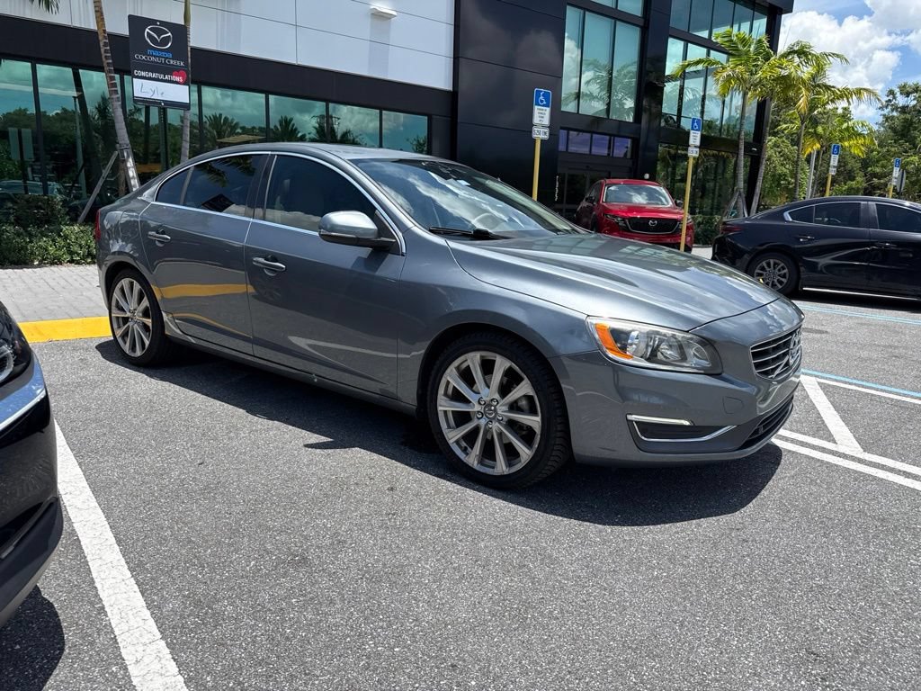 Used 2017 Volvo S60 T5 Inscription FWD image 5