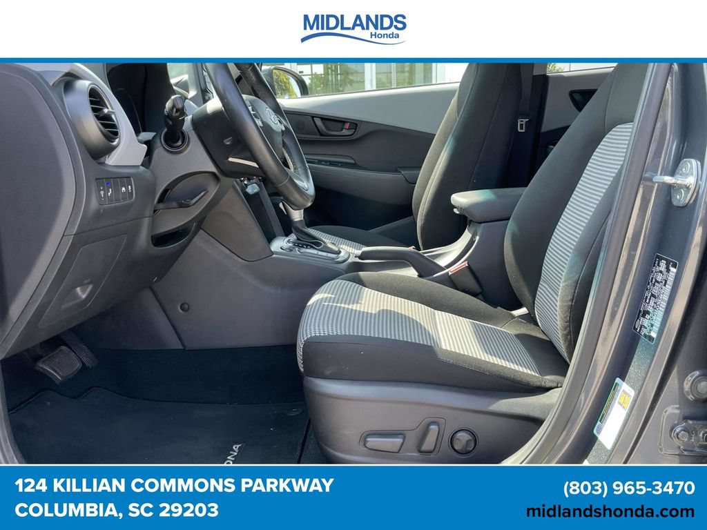 Used 2021 Hyundai Kona SEL Plus w/ Cargo Package FWD image 12
