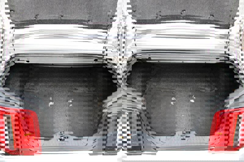 Used 2010 Ford Mustang Premium image 22