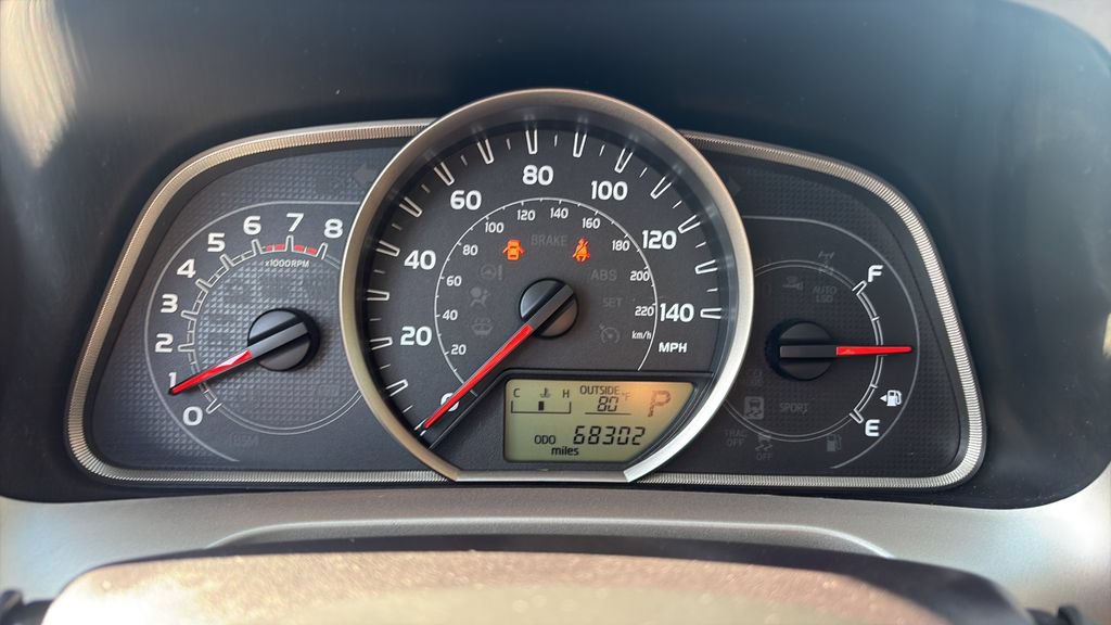 Used 2015 Toyota RAV4 XLE FWD image 21