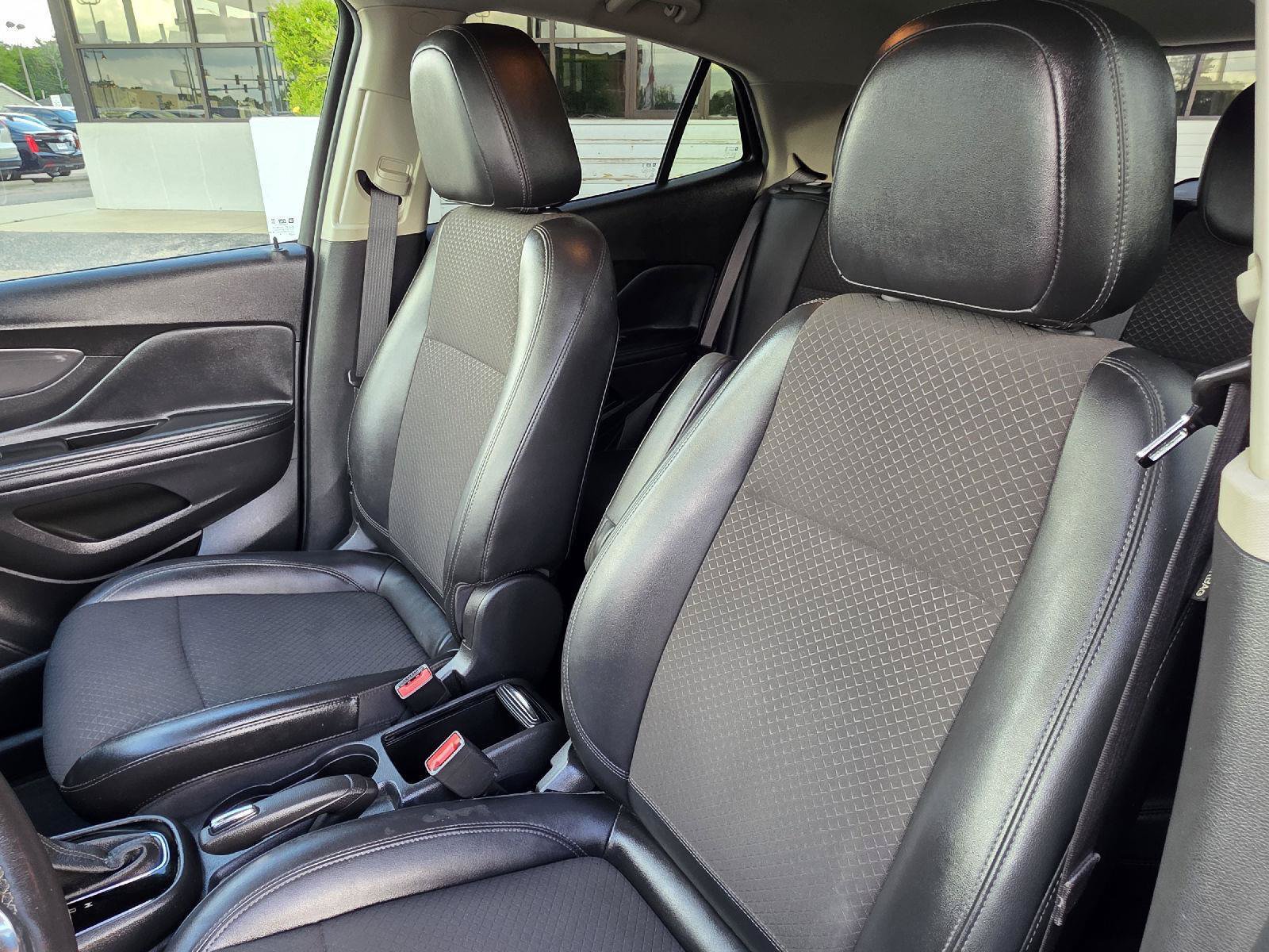 Used 2020 Buick Encore Preferred FWD image 33
