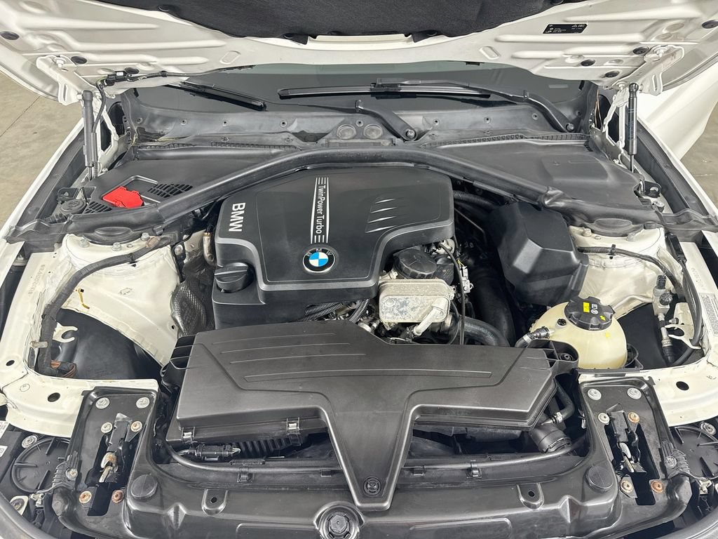 Used 2015 BMW 428i xDrive Coupe AWD/4WD image 32