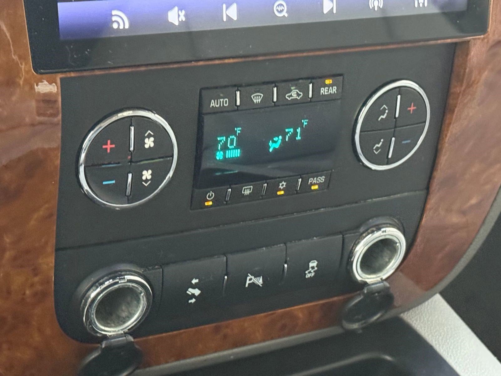 Used 2012 Chevrolet Suburban LT w/ Luxury Package image 17