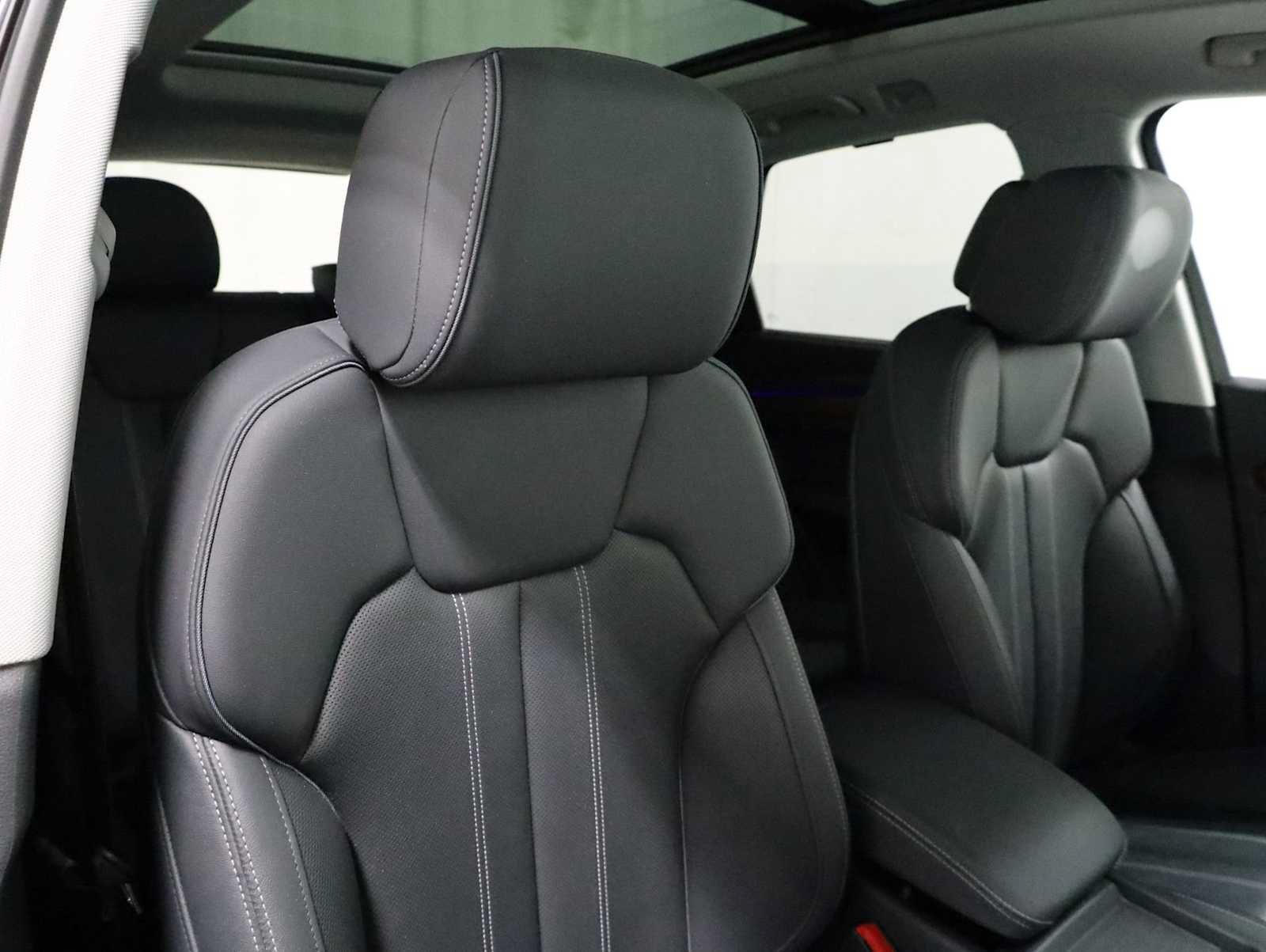 Used 2021 Audi Q5 Prestige w/ Prestige Package AWD/4WD image 21