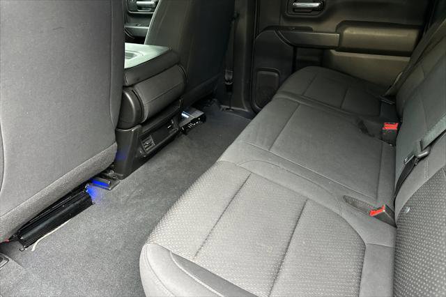 Used 2020 Chevrolet Silverado 2500 Custom w/ Custom Value Package image 11