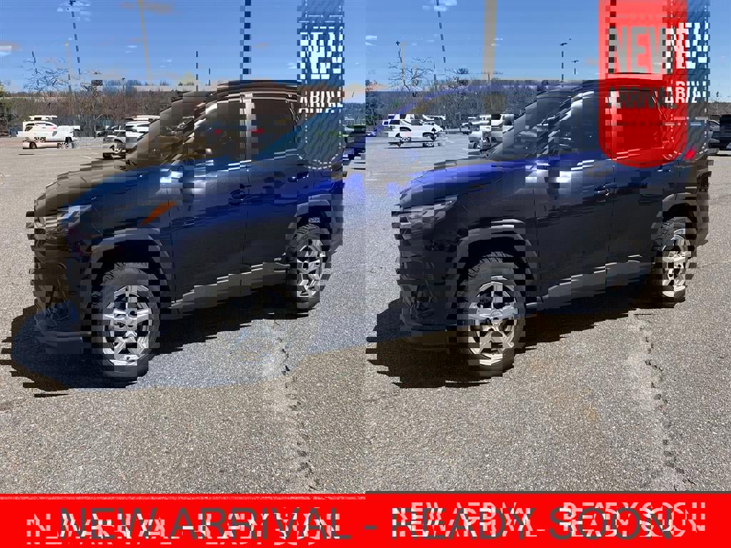 Used 2023 Toyota RAV4 XLE w/ Convenience Package image 1