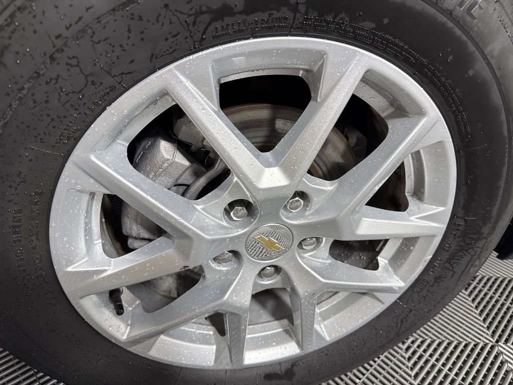 Used 2024 Chevrolet Equinox LT image 14