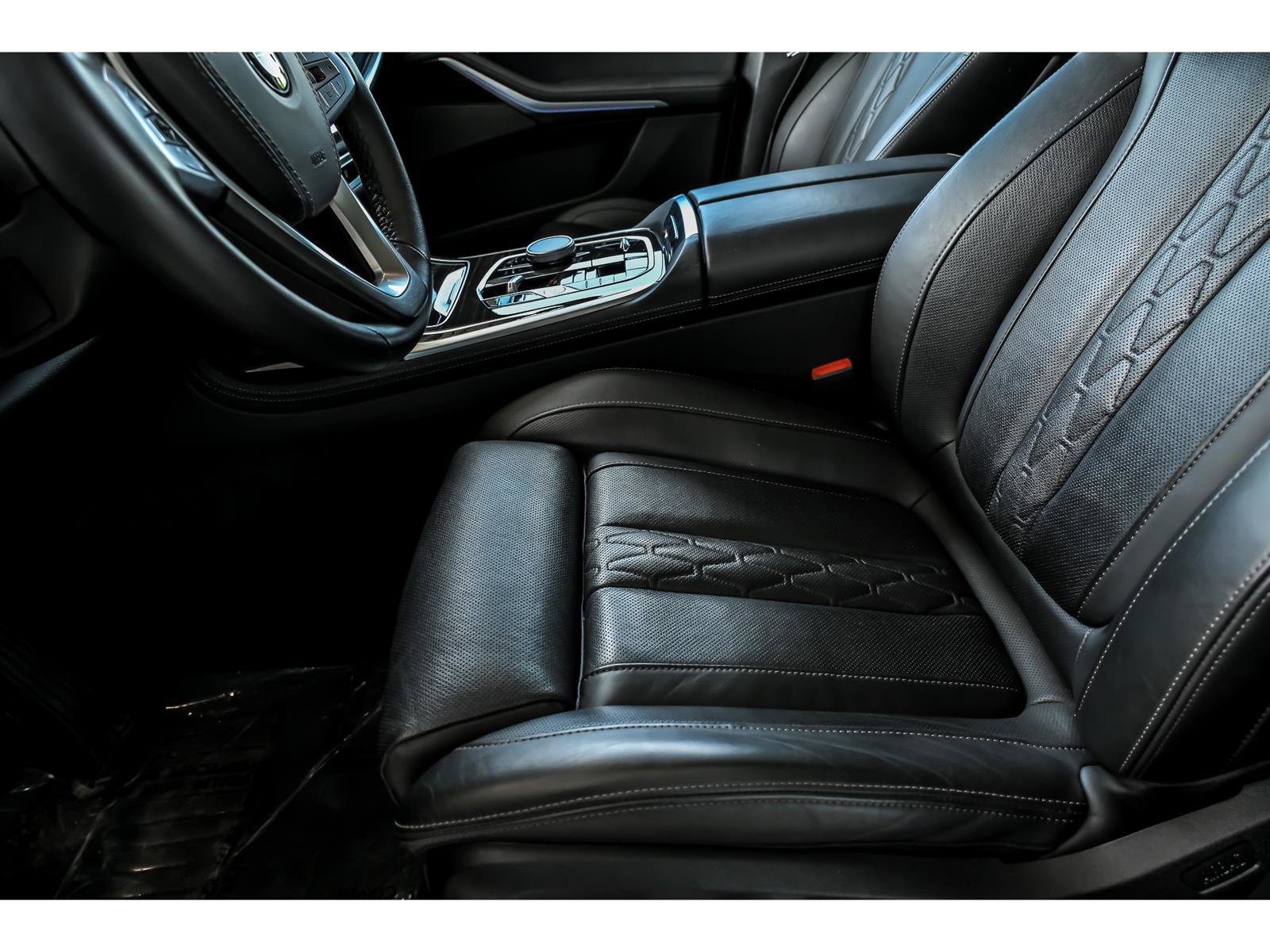 Used 2025 BMW X7 xDrive40i AWD/4WD image 11