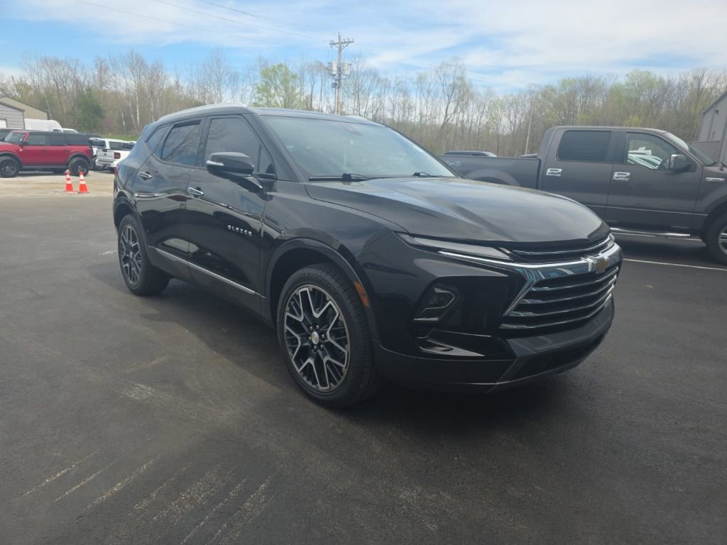 Used 2023 Chevrolet Blazer Premier w/ Driver Confidence II Package image 5