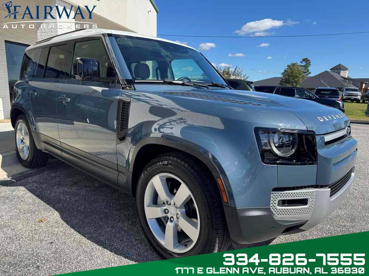 Used 2023 Land Rover Defender 110 SE AWD/4WD image 4