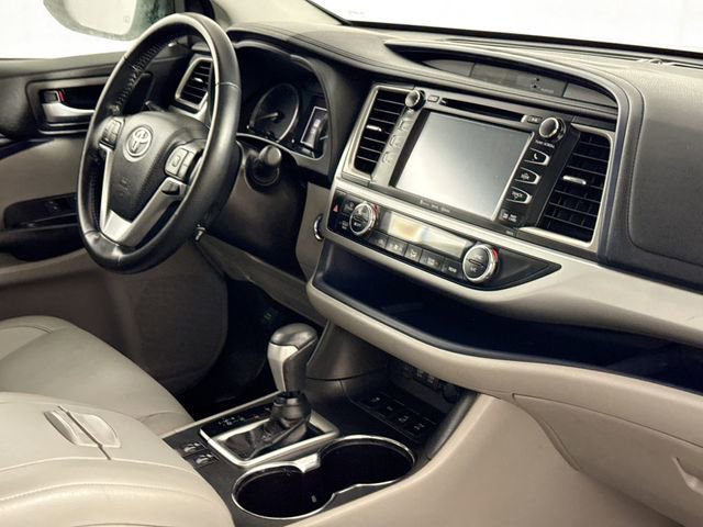 Used 2018 Toyota Highlander XLE w/ Protection Package #3 image 46